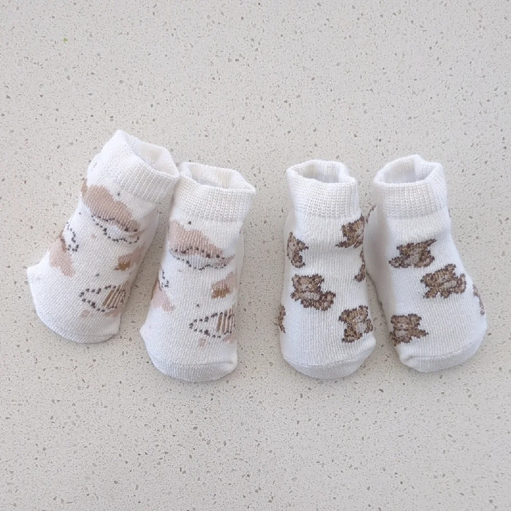 Baby Gift Set - Cream and Gray Baby Bibs, 2 Pairs Of Socks, Car Seat Cover